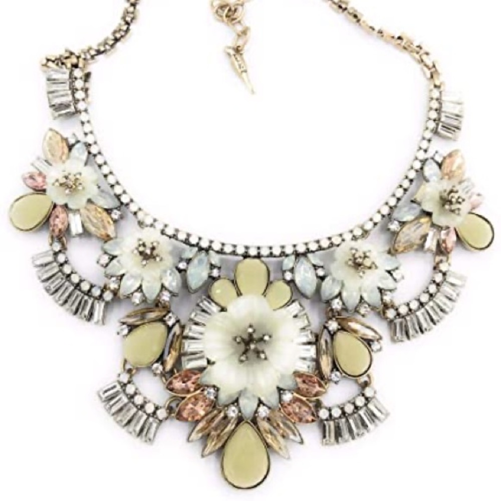 Bella Fiore statement Necklace